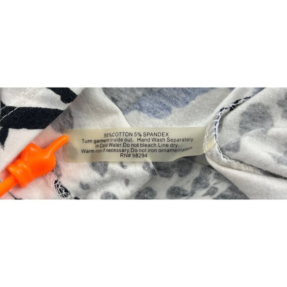 Onque Casuals Womens 3/4 Sleeve Top Size S Blue & White Floral Animal Print - Picture 4 of 5